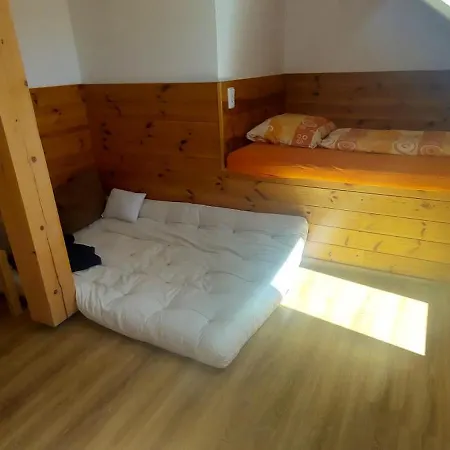 Kienberg N71 Pod Lipenskou Hrazi Apartment